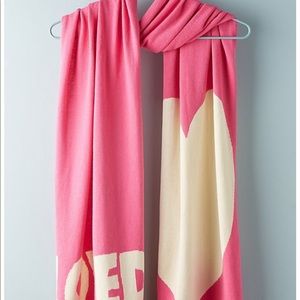 Kerri Rosenthal loved pink scarf